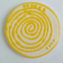 TRRL 1810- PASTA RELEVO AMARELO CANÁRIO P/CERÂMICA